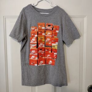 Nike Kids Gray NSW Vintage Shoebox T-shirt Size Medium